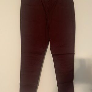 NWT Jessica Simpson Sz 10 skinny ankle jeans in maroon with pockets.